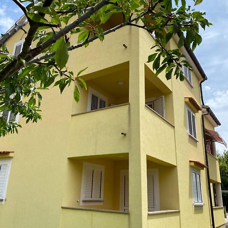 Apartments Luni Baška Buitenkant foto