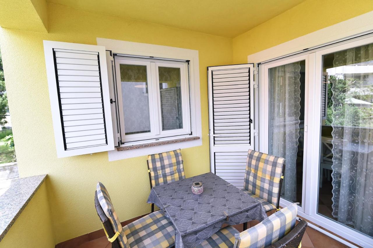 Apartments Luni Baška Buitenkant foto