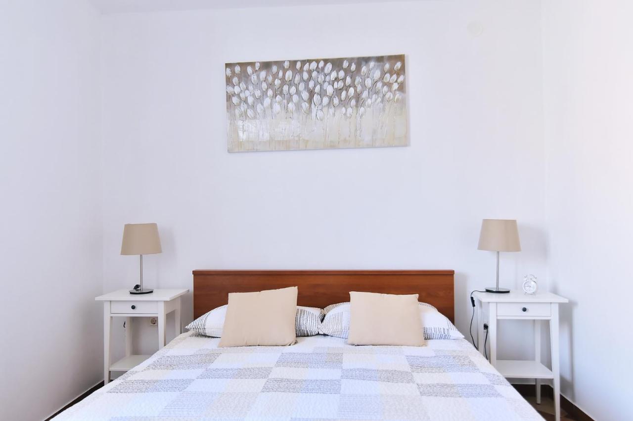 Apartments Luni Baška Buitenkant foto